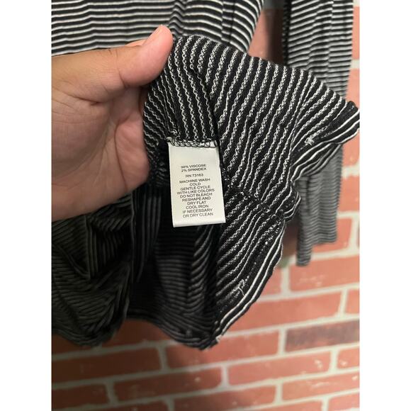 Striped Long Sleeve Tunic Top - Picture 5 of 6